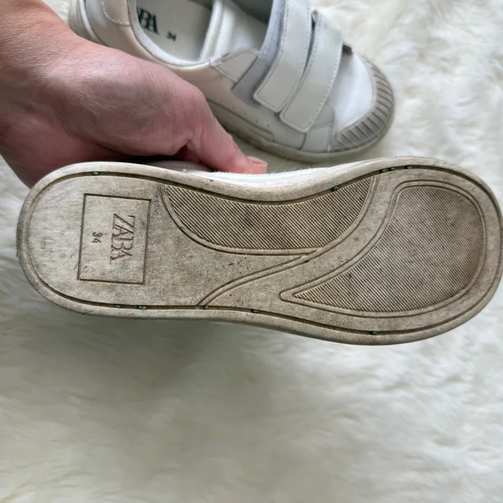 Zara Kids White‎ Velcro Sneakers size 34/ US kids 2.5